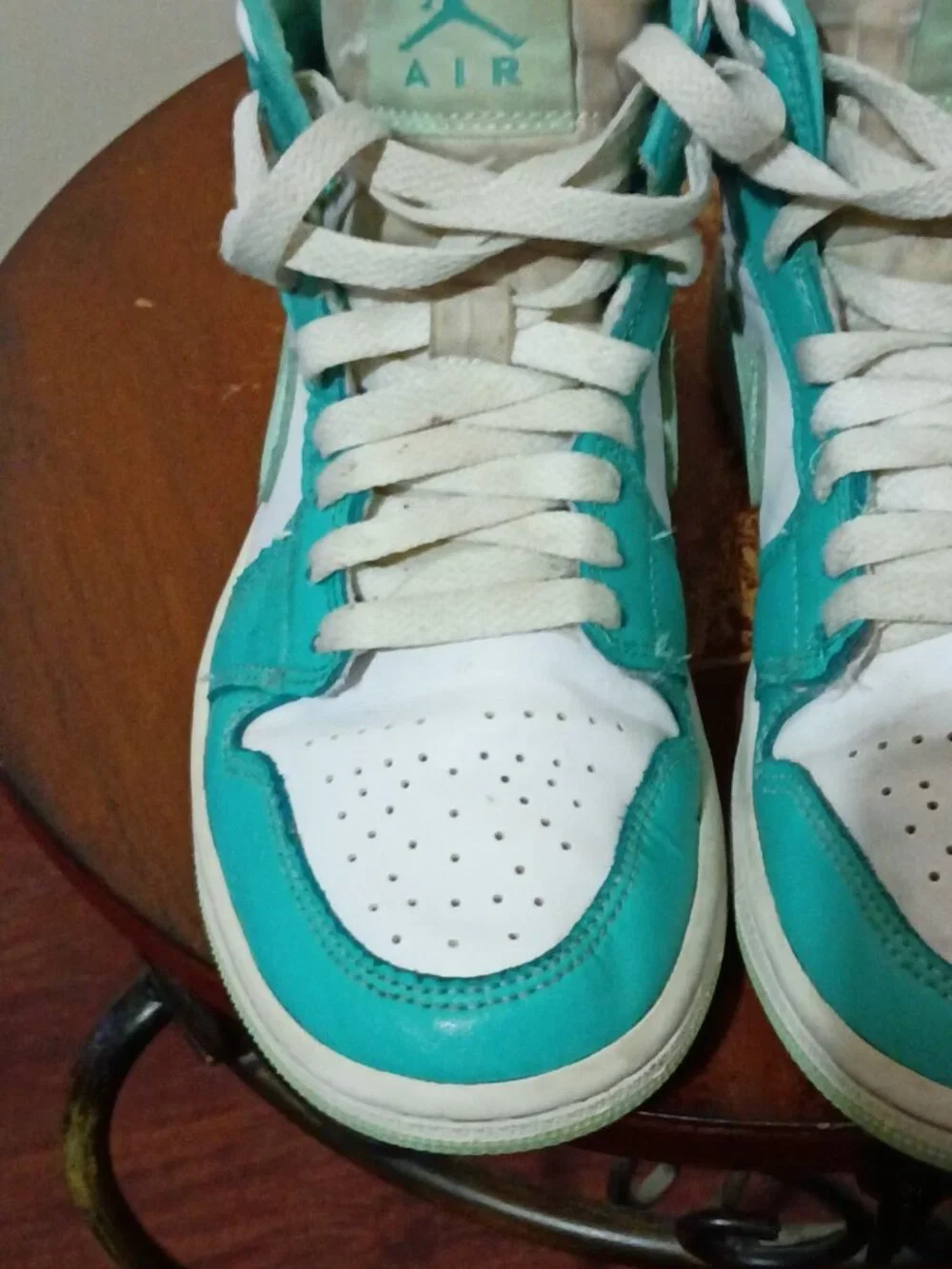 Air Jordan Womens Air Jordan 1 Mid Island Marine Green-DV2229-300 Size 5